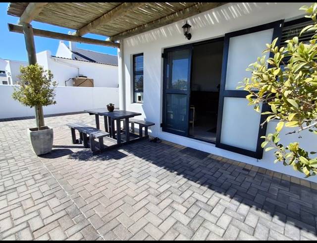 3 BEDROOM HOUSE FOR SALE IN BRITANNIA BAY